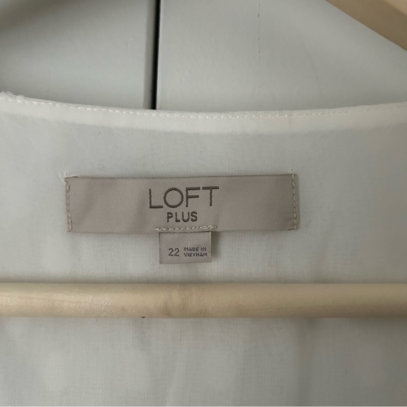 LOFT Plus Blouse - Picture 3 of 6